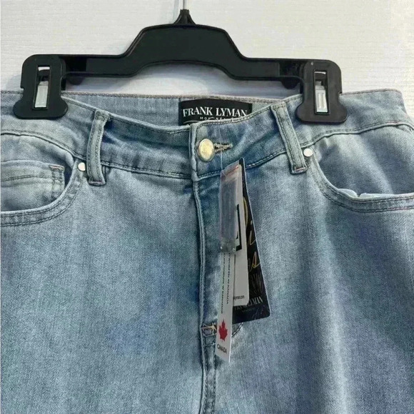 Frank Lyman  gorgeous NWT capri jeans. Made in Canada - Picture 6 of 7